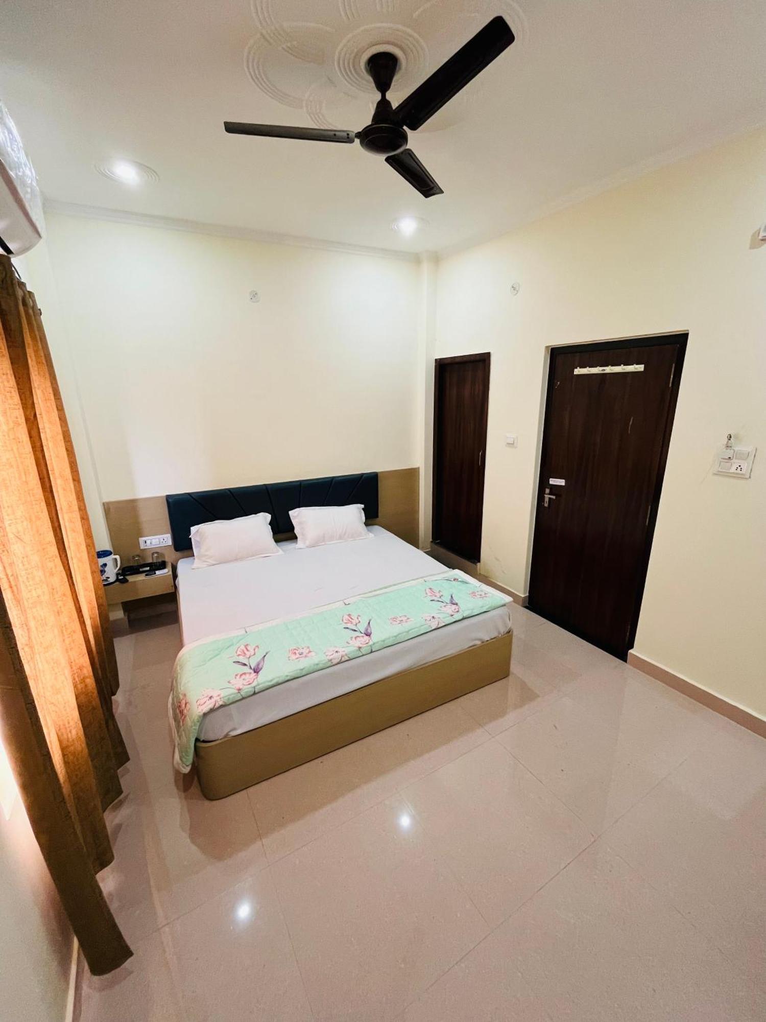 River View Paying Guest House Варанаси Экстерьер фото