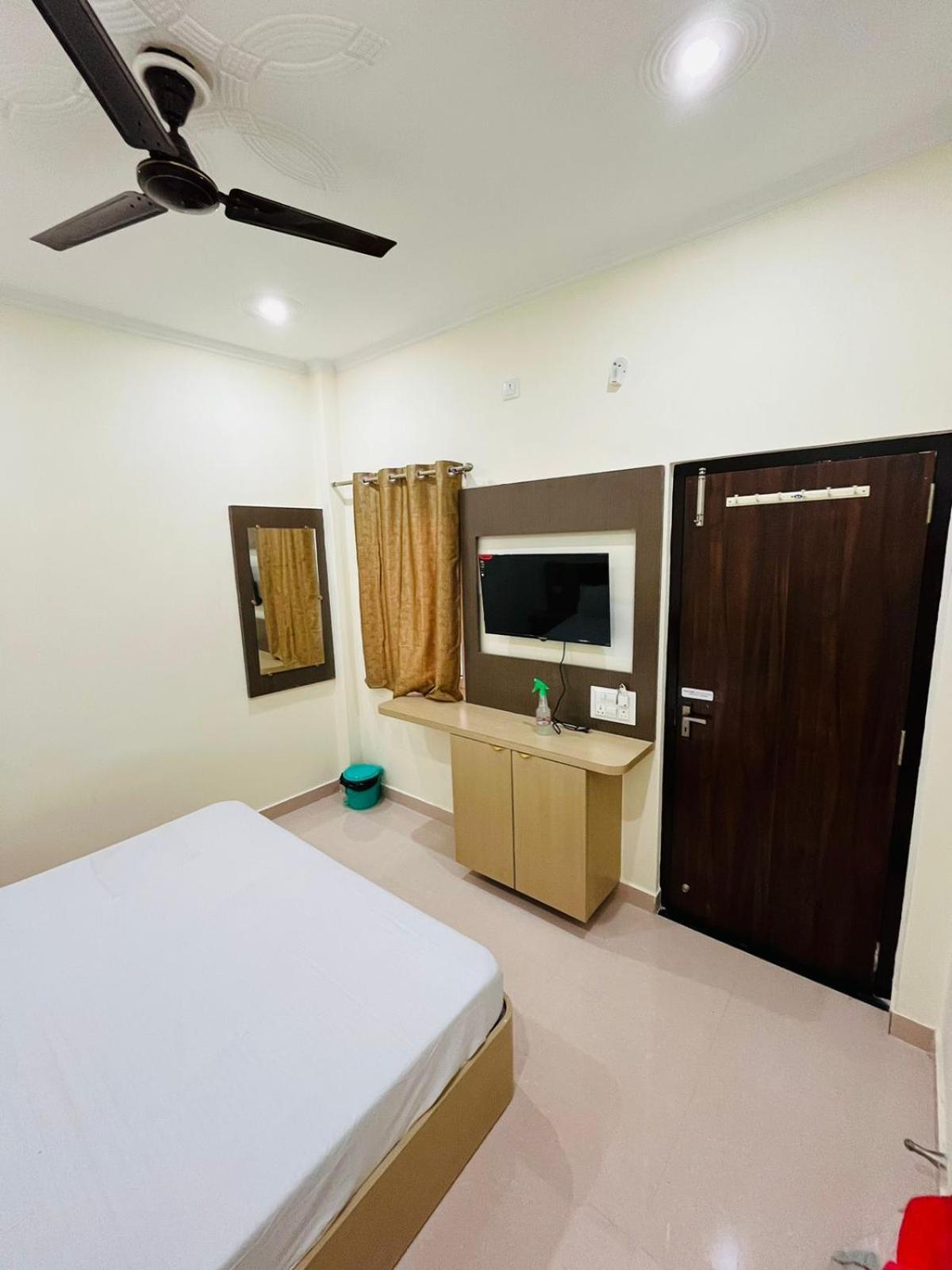 River View Paying Guest House Варанаси Номер фото